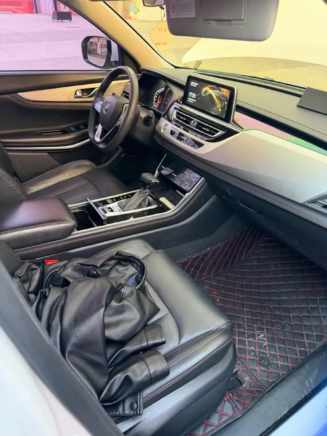 2020 ChangAn CS75 1.5T 178HP L4 7DCT,autocango,china used car exporter,china ev exporter,chinese used car exporter,chinese used ev exporter