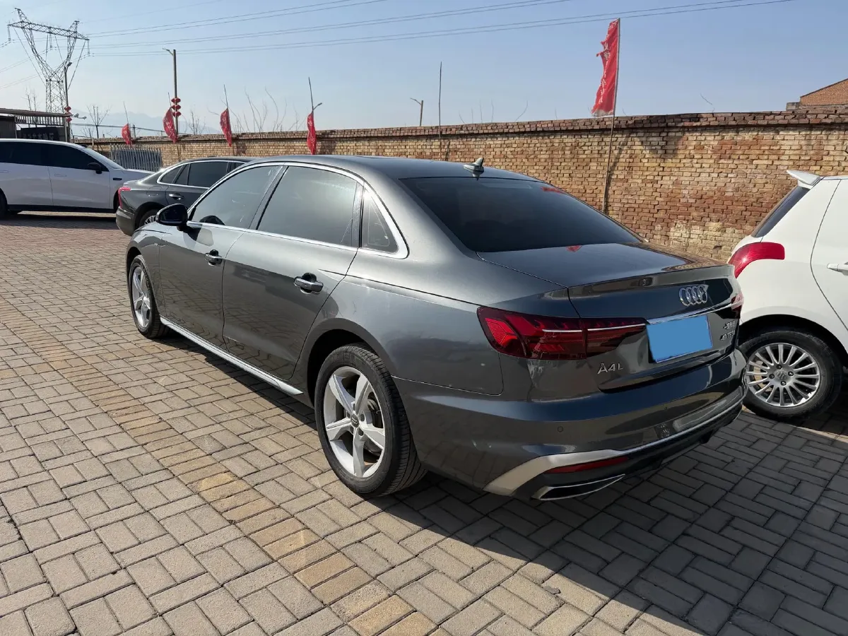 2020 Audi A4L 2.0T 150HP L4 7DCT,autocango,china used car exporter,china ev exporter,chinese used car exporter,chinese used ev exporter