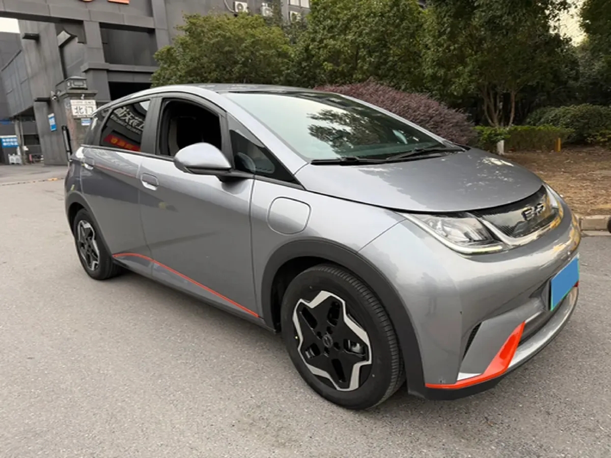 2021 Ford Escort 1.5L 122HP L3 6AT,autocango,china used car exporter,china ev exporter,chinese used car exporter,chinese used ev exporter