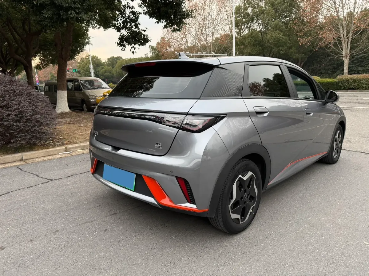 2021 Ford Escort 1.5L 122HP L3 6AT,autocango,china used car exporter,china ev exporter,chinese used car exporter,chinese used ev exporter