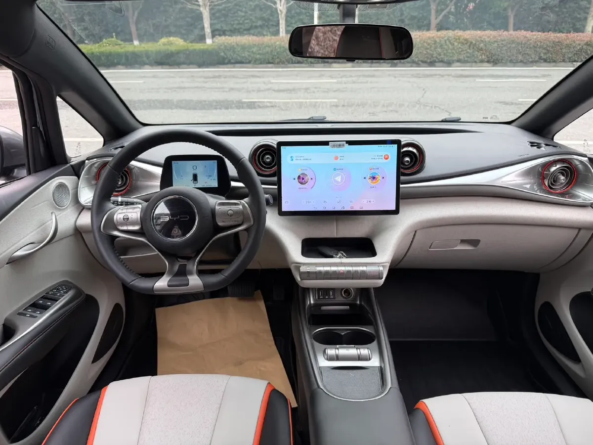 2021 Ford Escort 1.5L 122HP L3 6AT,autocango,china used car exporter,china ev exporter,chinese used car exporter,chinese used ev exporter