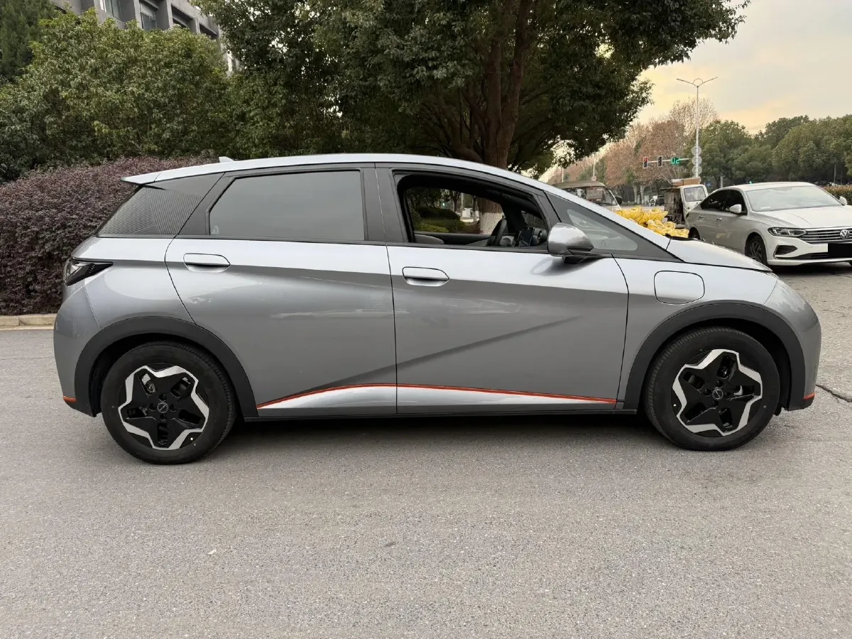 2021 Ford Escort 1.5L 122HP L3 6AT,autocango,china used car exporter,china ev exporter,chinese used car exporter,chinese used ev exporter