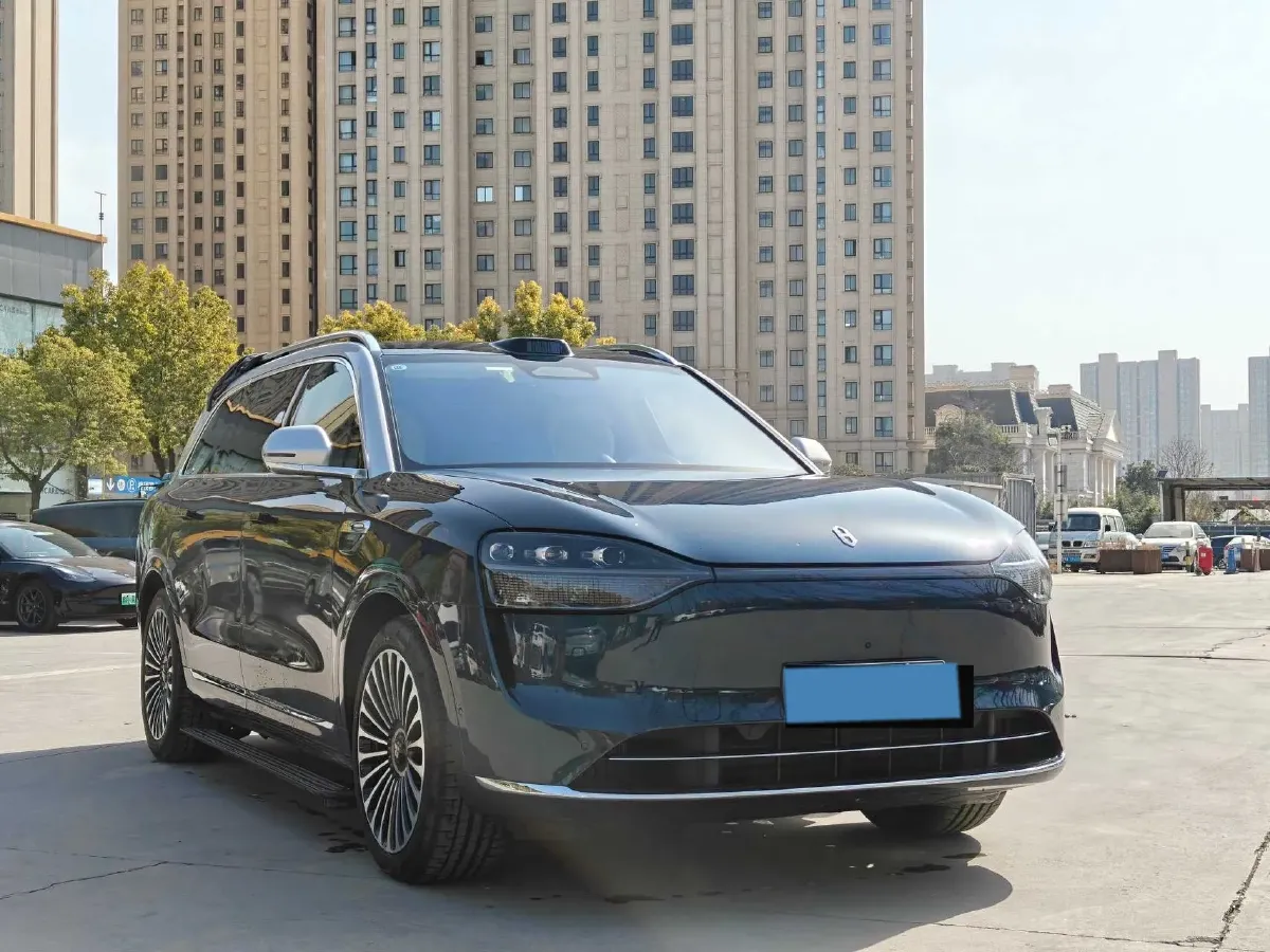 2025 AITO AITO M9 REEV 160HP REEV 52KWH,autocango,china used car exporter,china ev exporter,chinese used car exporter,chinese used ev exporter