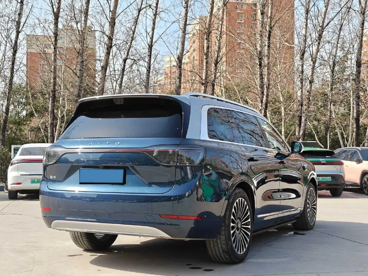 2025 AITO AITO M9 REEV 160HP REEV 52KWH,autocango,china used car exporter,china ev exporter,chinese used car exporter,chinese used ev exporter