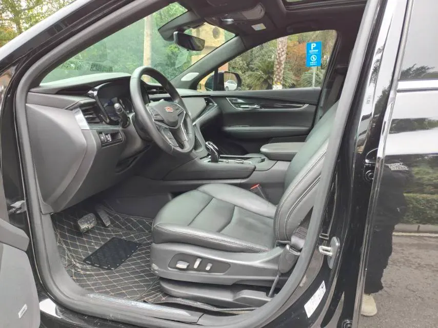 2020 Cadillac XT5 2.0T 241HP L4 9AT,autocango,china used car exporter,china ev exporter,chinese used car exporter,chinese used ev exporter