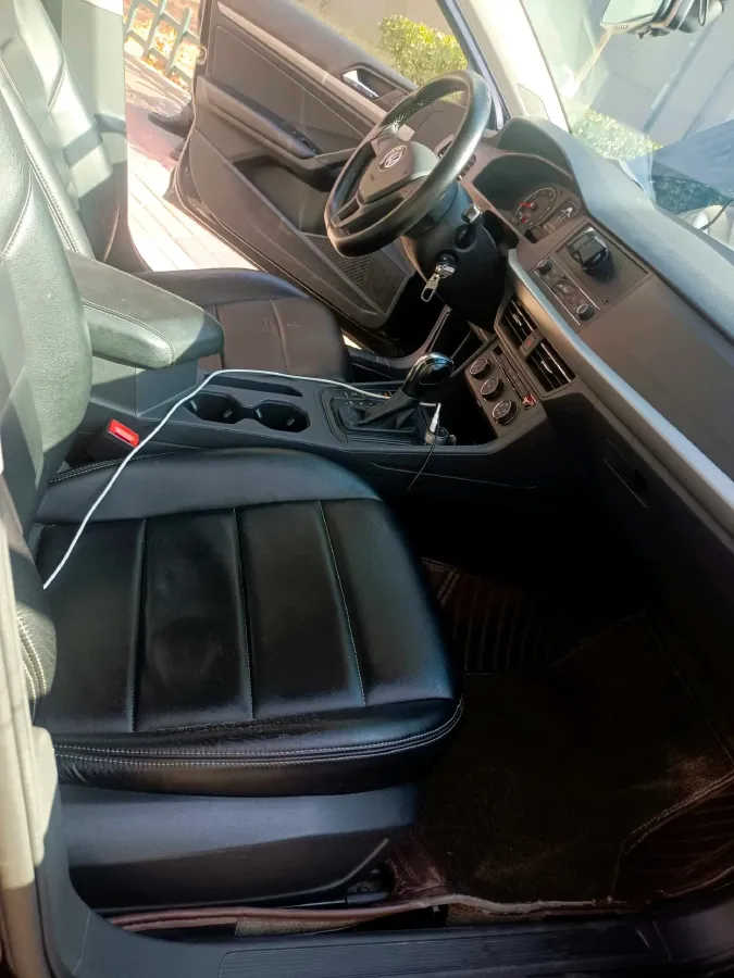 2018 Landwind XiaoYao 1.5T 163HP L4 CVT,autocango,china used car exporter,china ev exporter,chinese used car exporter,chinese used ev exporter