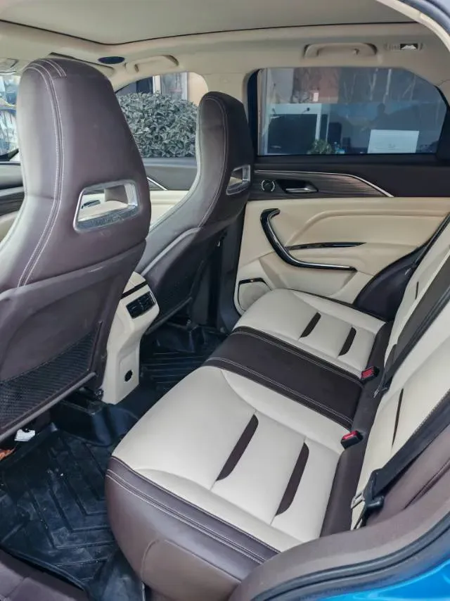 2020 Bestune T77 1.5T 169HP L4 7DCT,autocango,china used car exporter,china ev exporter,chinese used car exporter,chinese used ev exporter