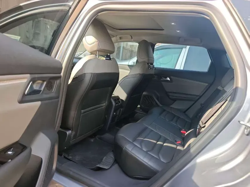 2023 Citroen C5 X 1.6T 175HP L4 8AT,autocango,china used car exporter,china ev exporter,chinese used car exporter,chinese used ev exporter