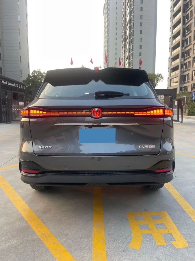 2025 ChangAn CS75 Plus 1.5T 192HP L4 8AT,autocango,china used car exporter,china ev exporter,chinese used car exporter,chinese used ev exporter