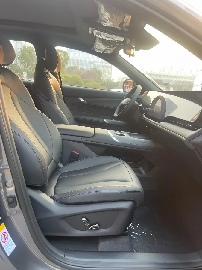 2025 ChangAn CS75 Plus 1.5T 192HP L4 8AT,autocango,china used car exporter,china ev exporter,chinese used car exporter,chinese used ev exporter