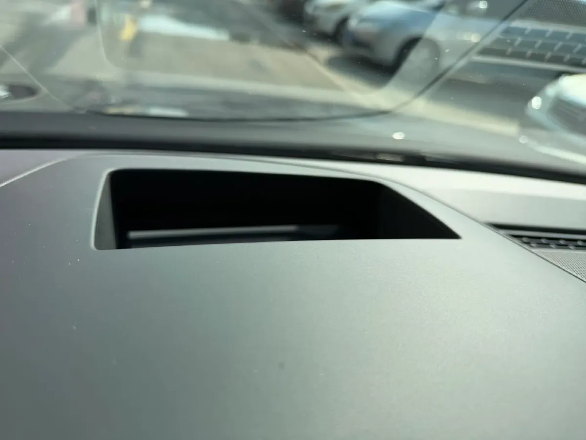 2023 Volkswagen GolfGTI 2.0T 220HP L4 7DCT,autocango,china used car exporter,china ev exporter,chinese used car exporter,chinese used ev exporter