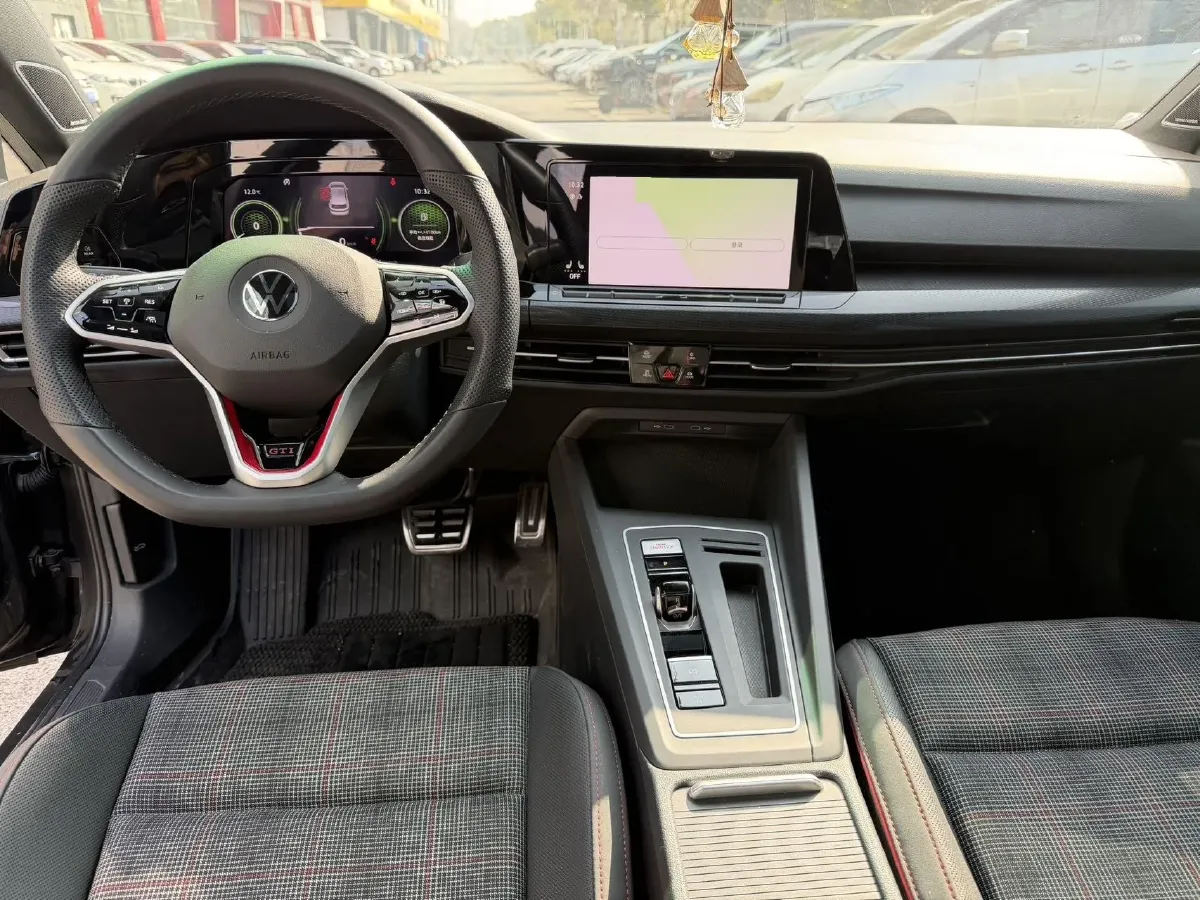 2023 Volkswagen GolfGTI 2.0T 220HP L4 7DCT,autocango,china used car exporter,china ev exporter,chinese used car exporter,chinese used ev exporter