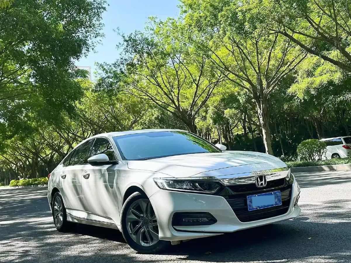 2018 Honda Accord 1.5T 194HP L4 CVT,autocango,china used car exporter,china ev exporter,chinese used car exporter,chinese used ev exporter