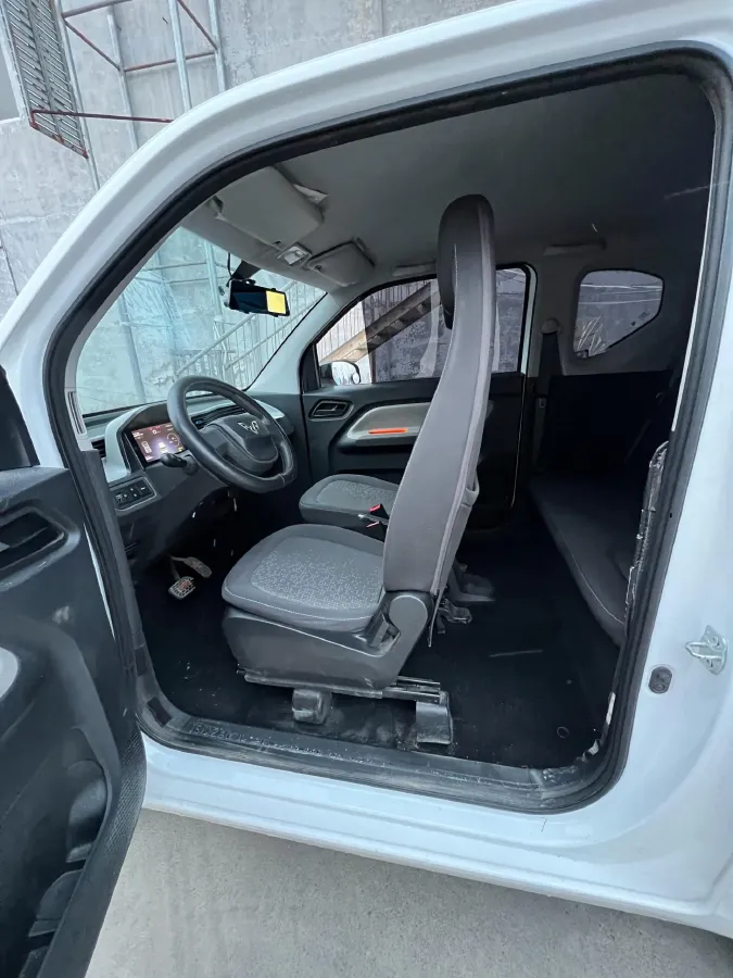 2020 WuLing HongGuang MINI EV BEV 9.3KWH,autocango,china used car exporter,china ev exporter,chinese used car exporter,chinese used ev exporter