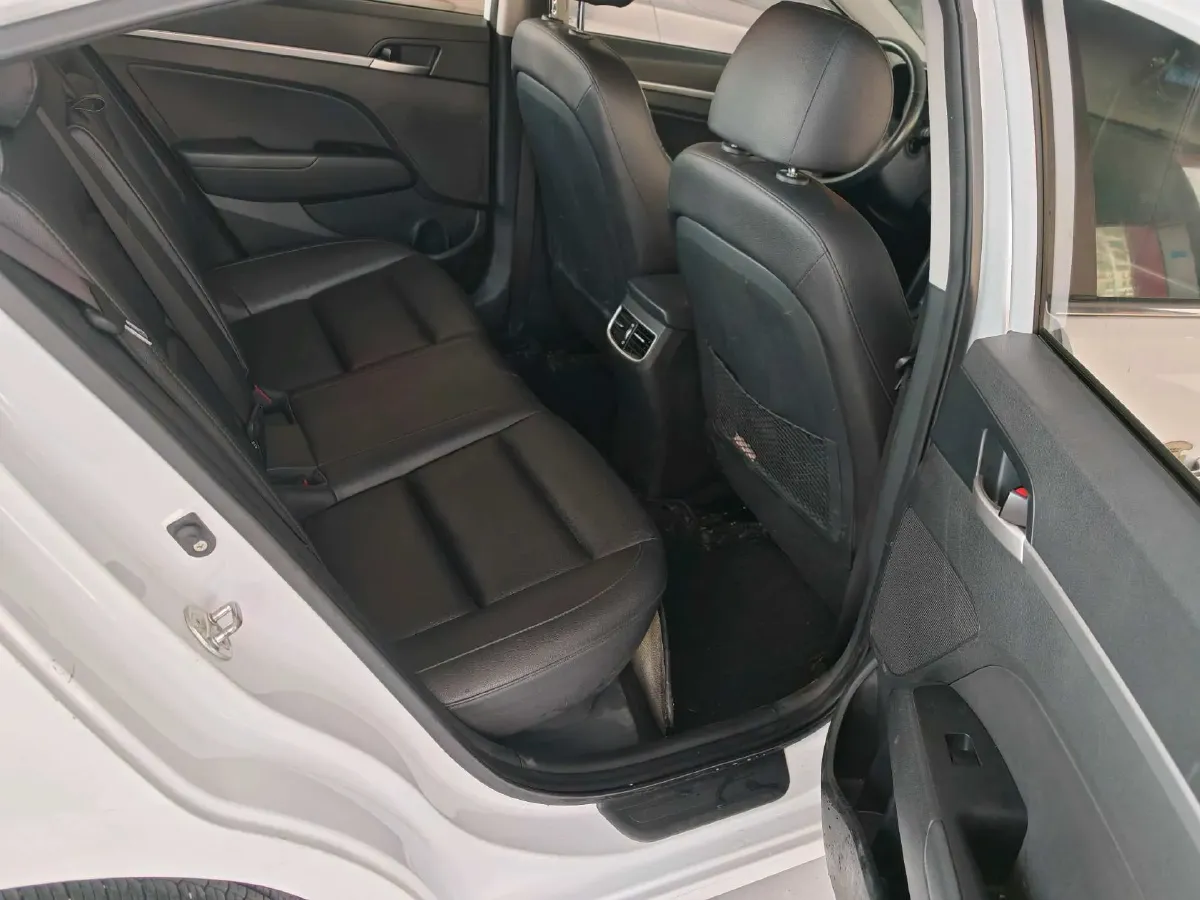 2020 Hyundai Elantra 1.5L 115HP L4 CVT,autocango,china used car exporter,china ev exporter,chinese used car exporter,chinese used ev exporter