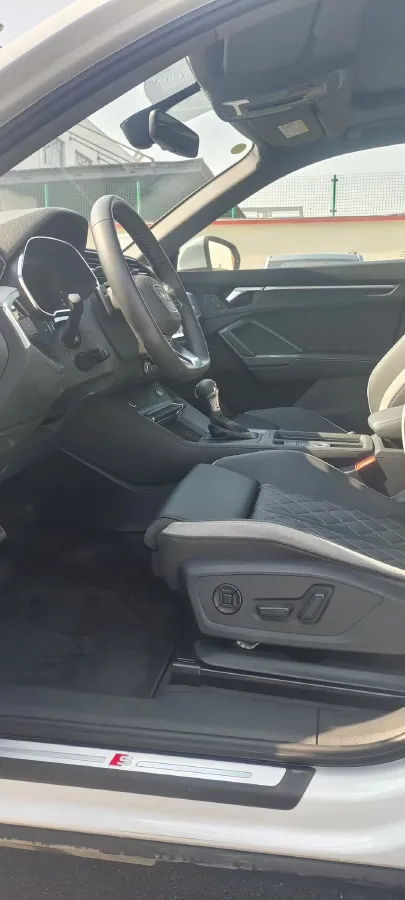 2024 Audi Q3 1.5T 160HP L4 7DCT,autocango,china used car exporter,china ev exporter,chinese used car exporter,chinese used ev exporter