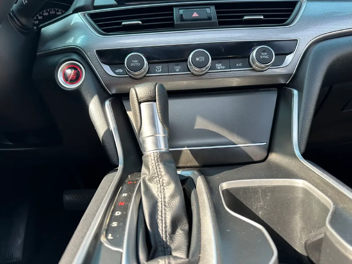 2018 Honda Accord 1.5T 194HP L4 CVT,autocango,china used car exporter,china ev exporter,chinese used car exporter,chinese used ev exporter