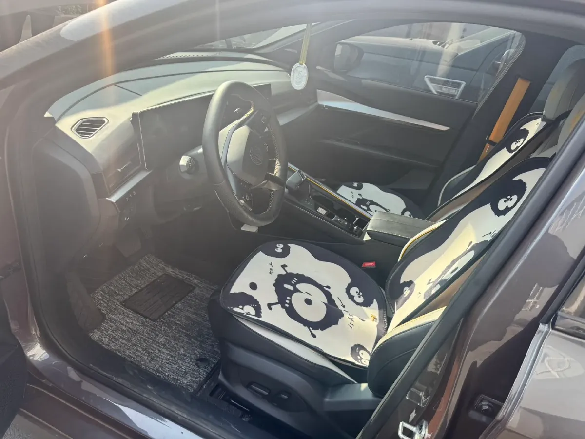 2022 MG 5 Scorpio 1.5T 181HP L4 7DCT,autocango,china used car exporter,china ev exporter,chinese used car exporter,chinese used ev exporter