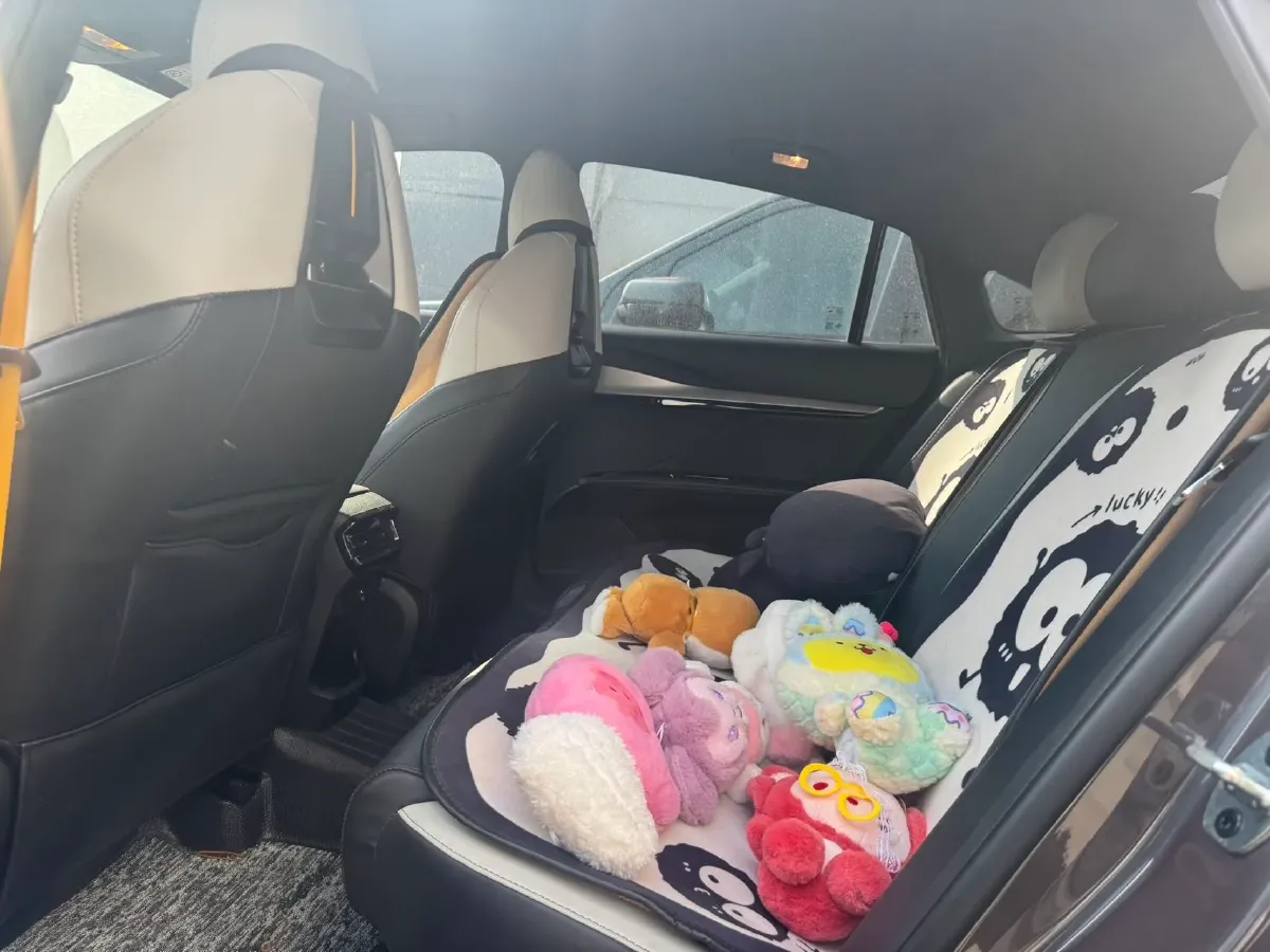 2022 MG 5 Scorpio 1.5T 181HP L4 7DCT,autocango,china used car exporter,china ev exporter,chinese used car exporter,chinese used ev exporter