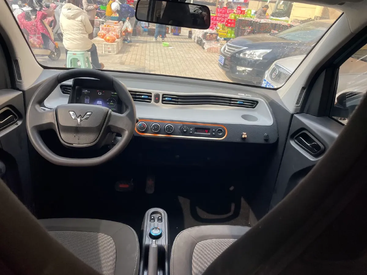 2020 WuLing HongGuang MINI EV BEV 9.3KWH,autocango,china used car exporter,china ev exporter,chinese used car exporter,chinese used ev exporter