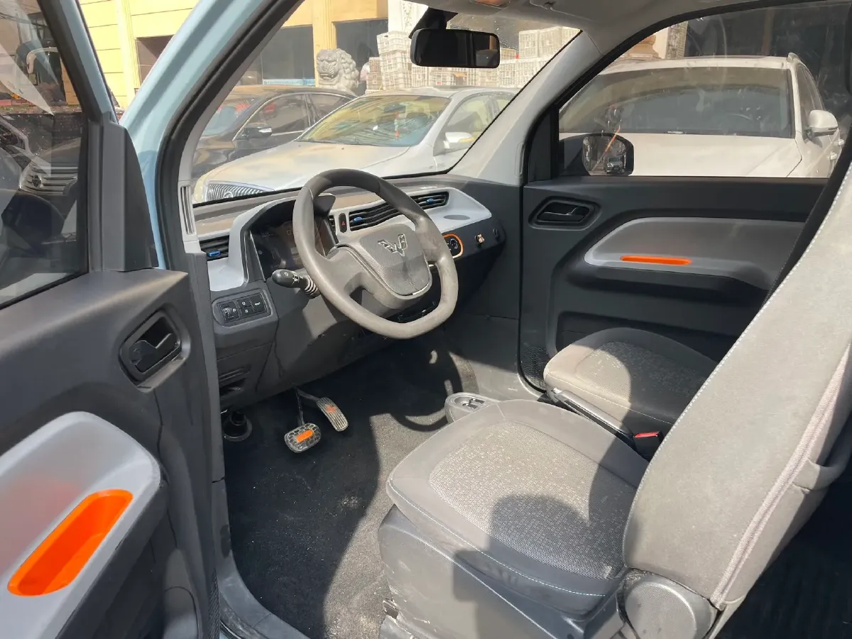 2020 WuLing HongGuang MINI EV BEV 9.3KWH,autocango,china used car exporter,china ev exporter,chinese used car exporter,chinese used ev exporter