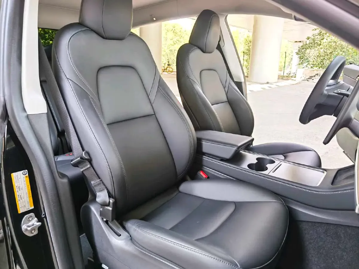 2022 Tesla Model Y BEV 60KWH,autocango,china used car exporter,china ev exporter,chinese used car exporter,chinese used ev exporter