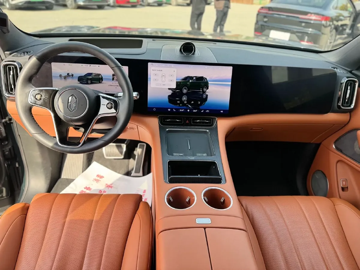 2025 AITO AITO M8 REEV 160HP REEV 53.4KWH,autocango,china used car exporter,china ev exporter,chinese used car exporter,chinese used ev exporter