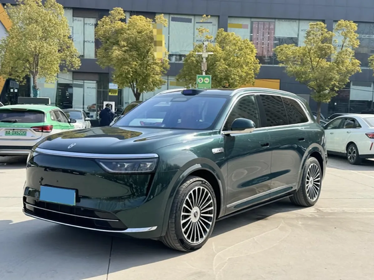 2025 AITO AITO M8 REEV 160HP REEV 53.4KWH,autocango,china used car exporter,china ev exporter,chinese used car exporter,chinese used ev exporter