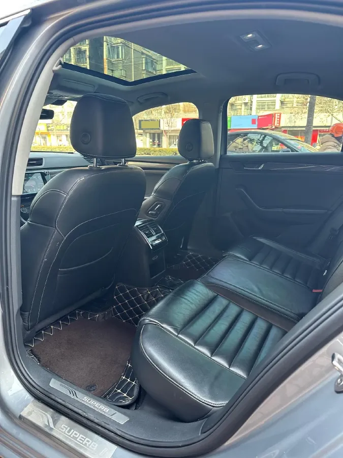 2018 Skoda Kodiak 1.8T 180HP L4 7DCT,autocango,china used car exporter,china ev exporter,chinese used car exporter,chinese used ev exporter