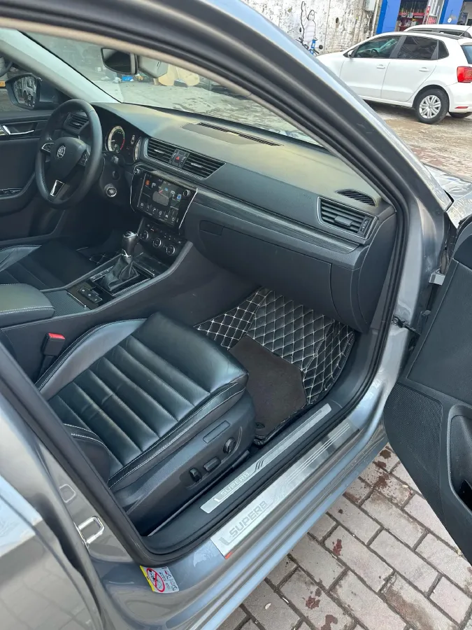 2018 Skoda Kodiak 1.8T 180HP L4 7DCT,autocango,china used car exporter,china ev exporter,chinese used car exporter,chinese used ev exporter