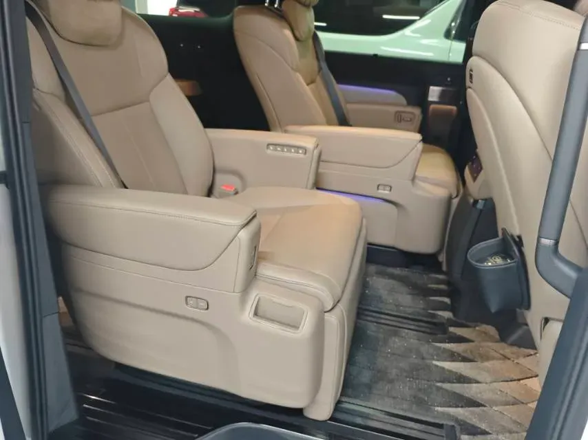 2025 Li MEGA BEV,autocango,china used car exporter,china ev exporter,chinese used car exporter,chinese used ev exporter