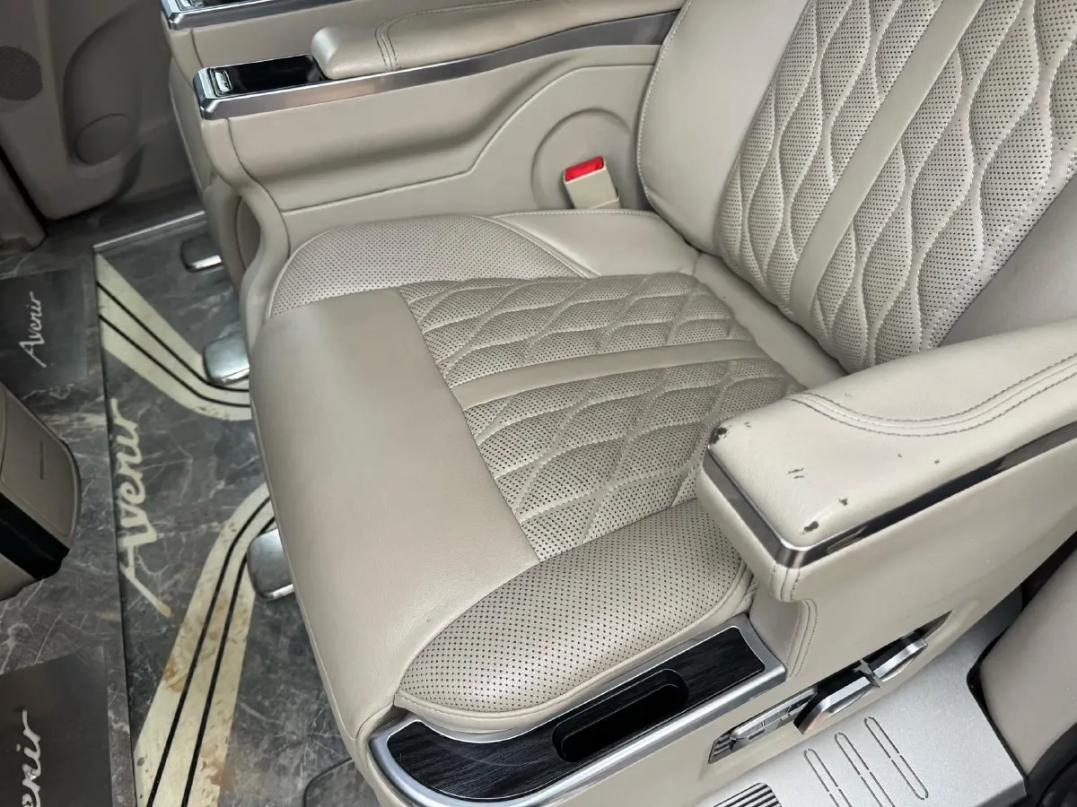 2021 Buick GL8 2.0T 237HP L4 9AT,autocango,china used car exporter,china ev exporter,chinese used car exporter,chinese used ev exporter