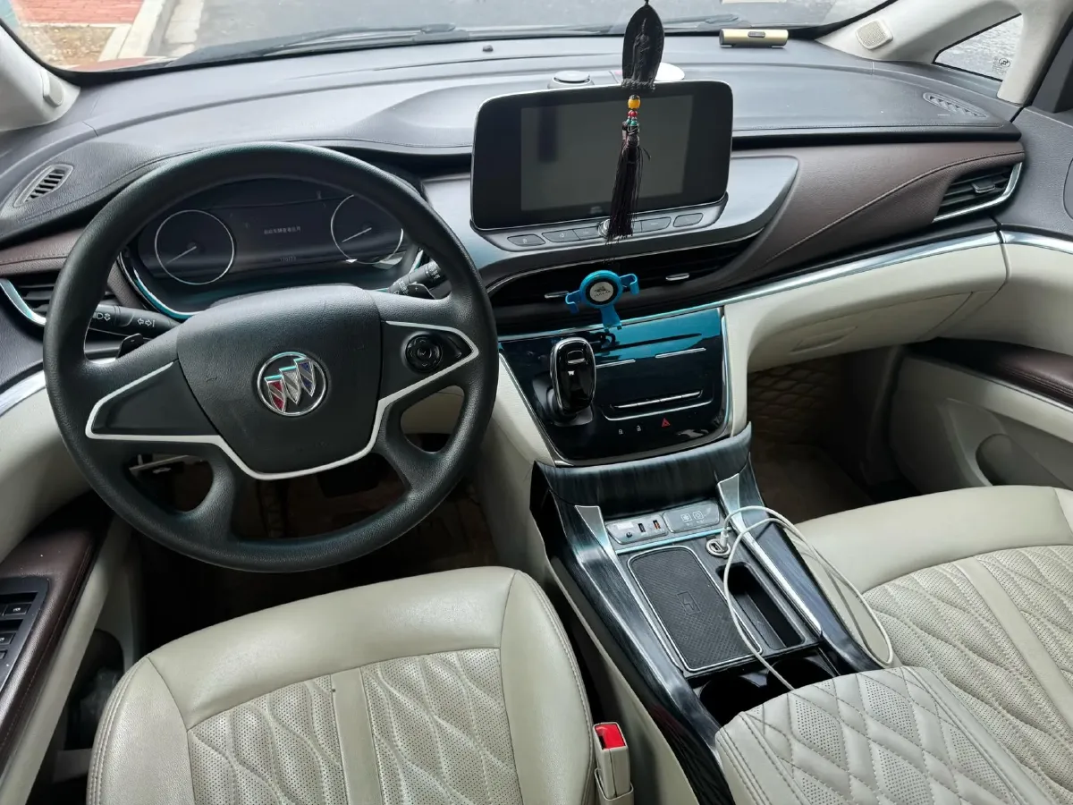 2021 Buick GL8 2.0T 237HP L4 9AT,autocango,china used car exporter,china ev exporter,chinese used car exporter,chinese used ev exporter