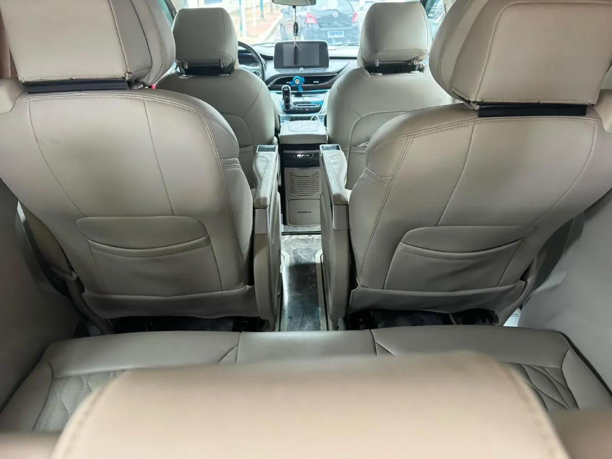 2021 Buick GL8 2.0T 237HP L4 9AT,autocango,china used car exporter,china ev exporter,chinese used car exporter,chinese used ev exporter