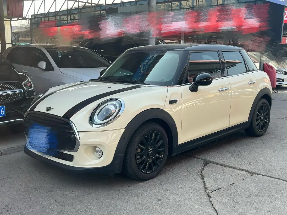 2018 MINI COUNTRYMAN 1.5T 136HP L3 6AT,autocango,china used car exporter,china ev exporter,chinese used car exporter,chinese used ev exporter