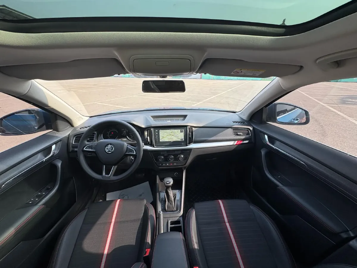 2020 Skoda Kamiq 1.5L 112HP L4 6AT,autocango,china used car exporter,china ev exporter,chinese used car exporter,chinese used ev exporter