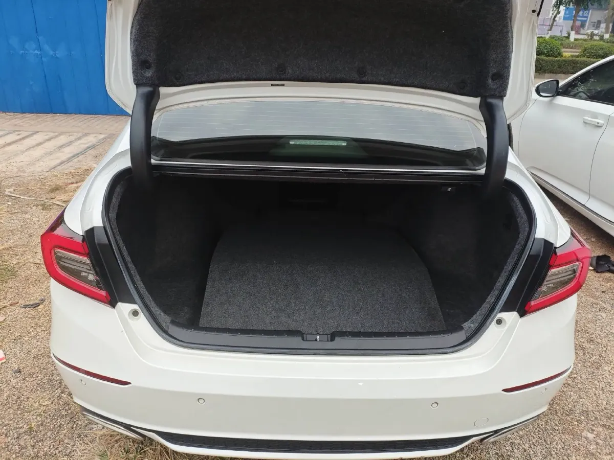 2022 Honda Accord 1.5T 194HP L4 CVT,autocango,china used car exporter,china ev exporter,chinese used car exporter,chinese used ev exporter