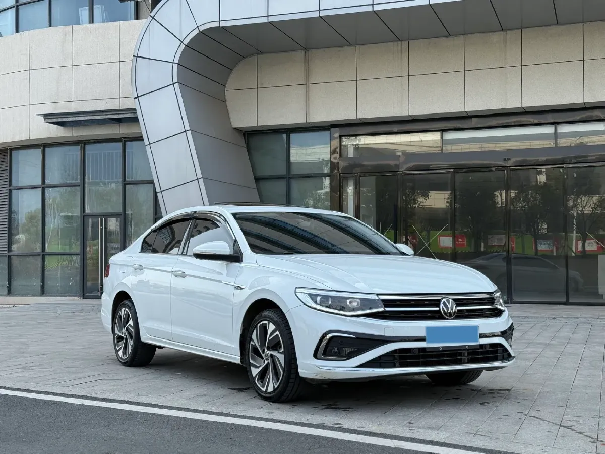 2024 Volkswagen Bora 1.5T 160HP L4 7DCT,autocango,china used car exporter,china ev exporter,chinese used car exporter,chinese used ev exporter