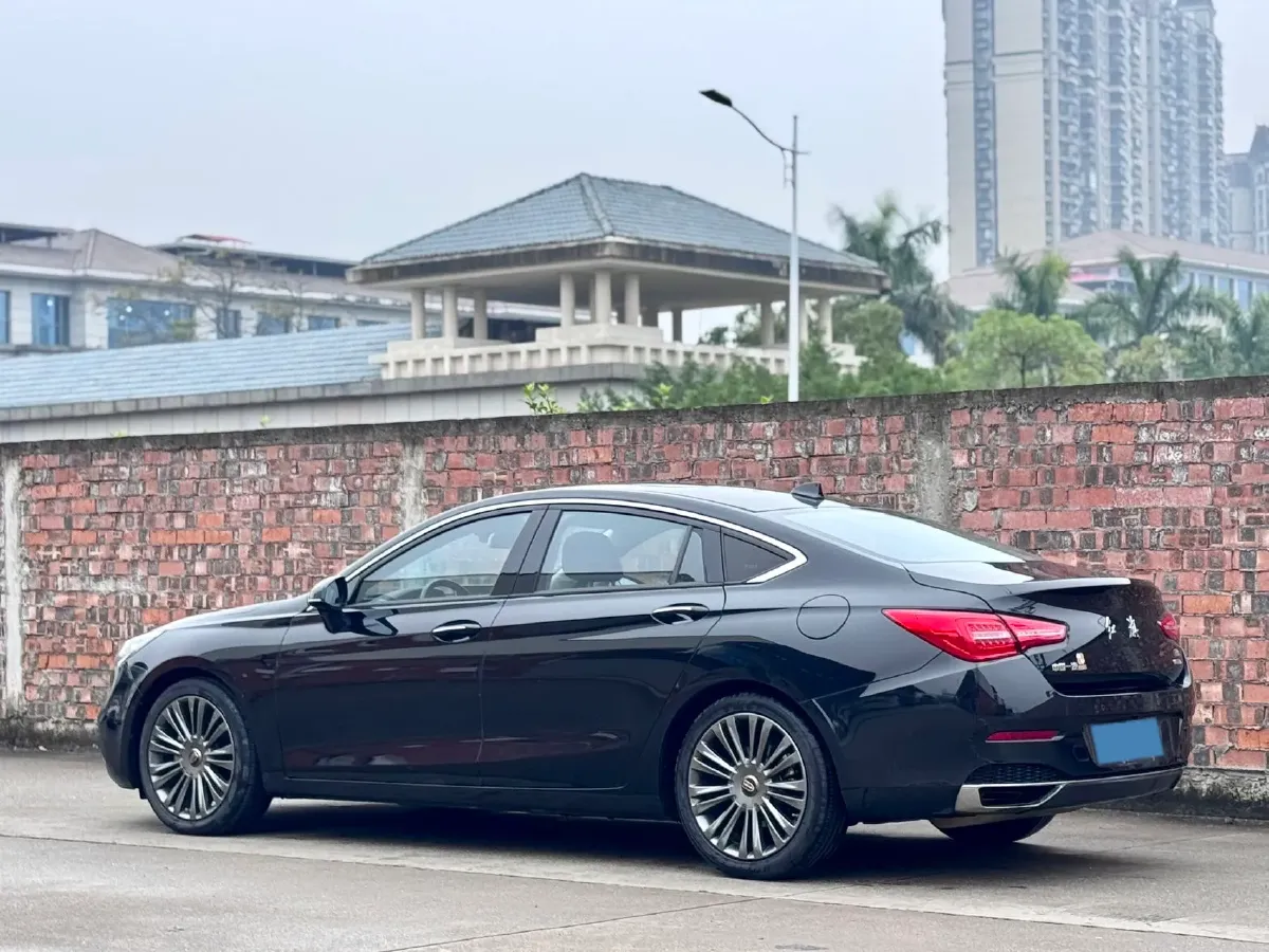 2020 HongQi H5 1.8T 197HP L4 6AT,autocango,china used car exporter,china ev exporter,chinese used car exporter,chinese used ev exporter