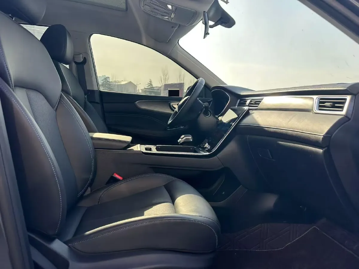 2023 Roewe RX5 1.5T 181HP L4 7DCT,autocango,china used car exporter,china ev exporter,chinese used car exporter,chinese used ev exporter