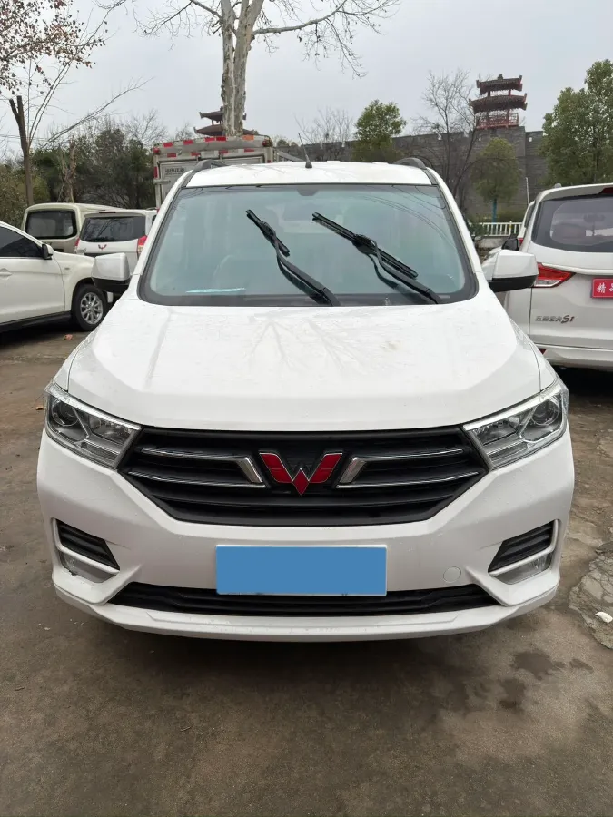 2021 WuLing RongGuang New Truck 1.5L 99HP L4 5MT,autocango,china used car exporter,china ev exporter,chinese used car exporter,chinese used ev exporter