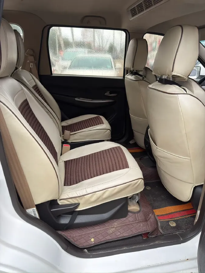 2021 WuLing RongGuang New Truck 1.5L 99HP L4 5MT,autocango,china used car exporter,china ev exporter,chinese used car exporter,chinese used ev exporter