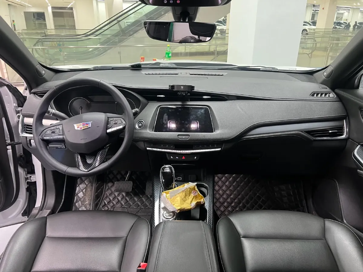 2020 Cadillac XT4 2.0T 241HP L4 9AT,autocango,china used car exporter,china ev exporter,chinese used car exporter,chinese used ev exporter