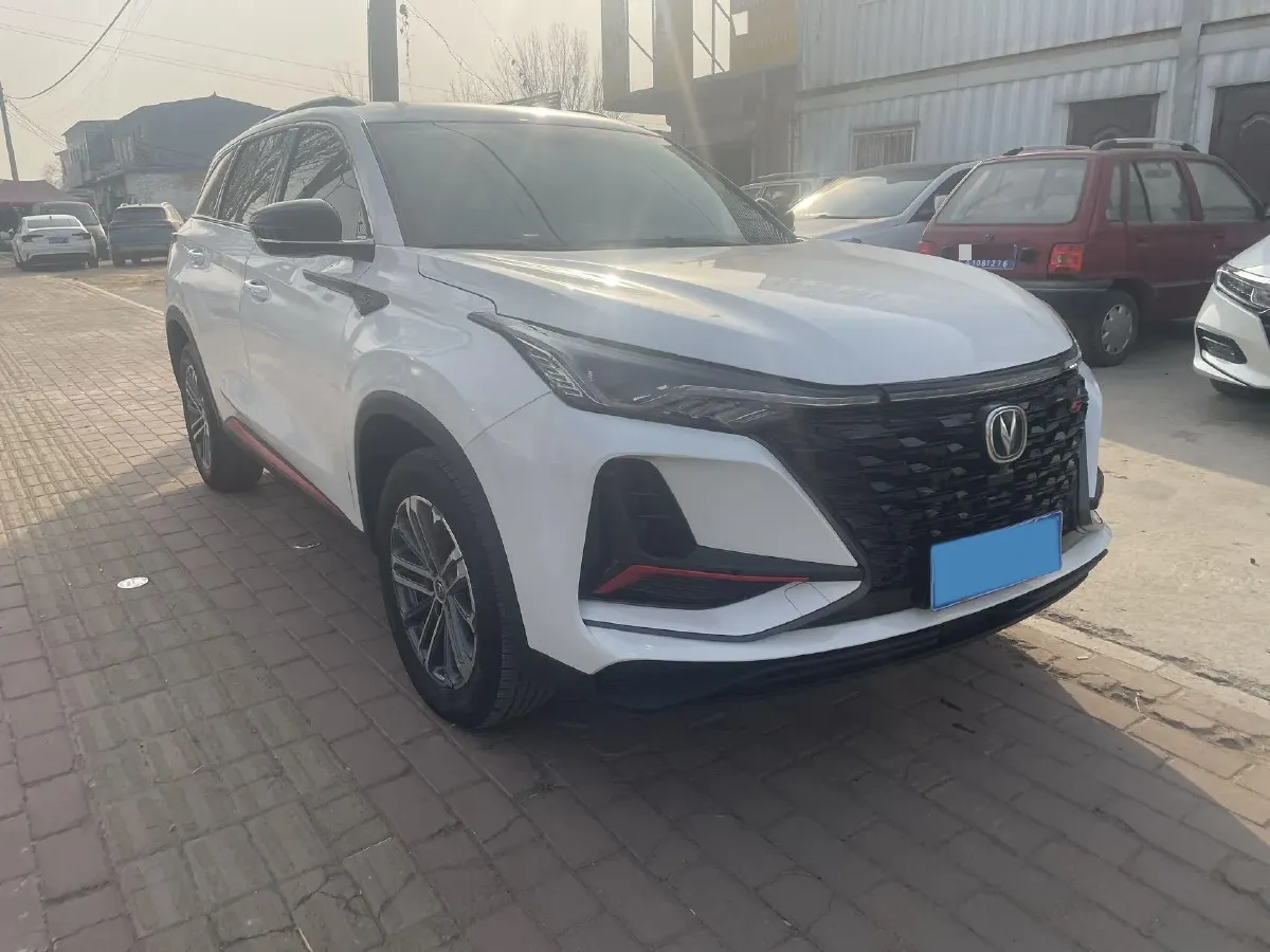 2022 ChangAn CS75 Plus 1.5T 178HP L4 6AT,autocango,china used car exporter,china ev exporter,chinese used car exporter,chinese used ev exporter