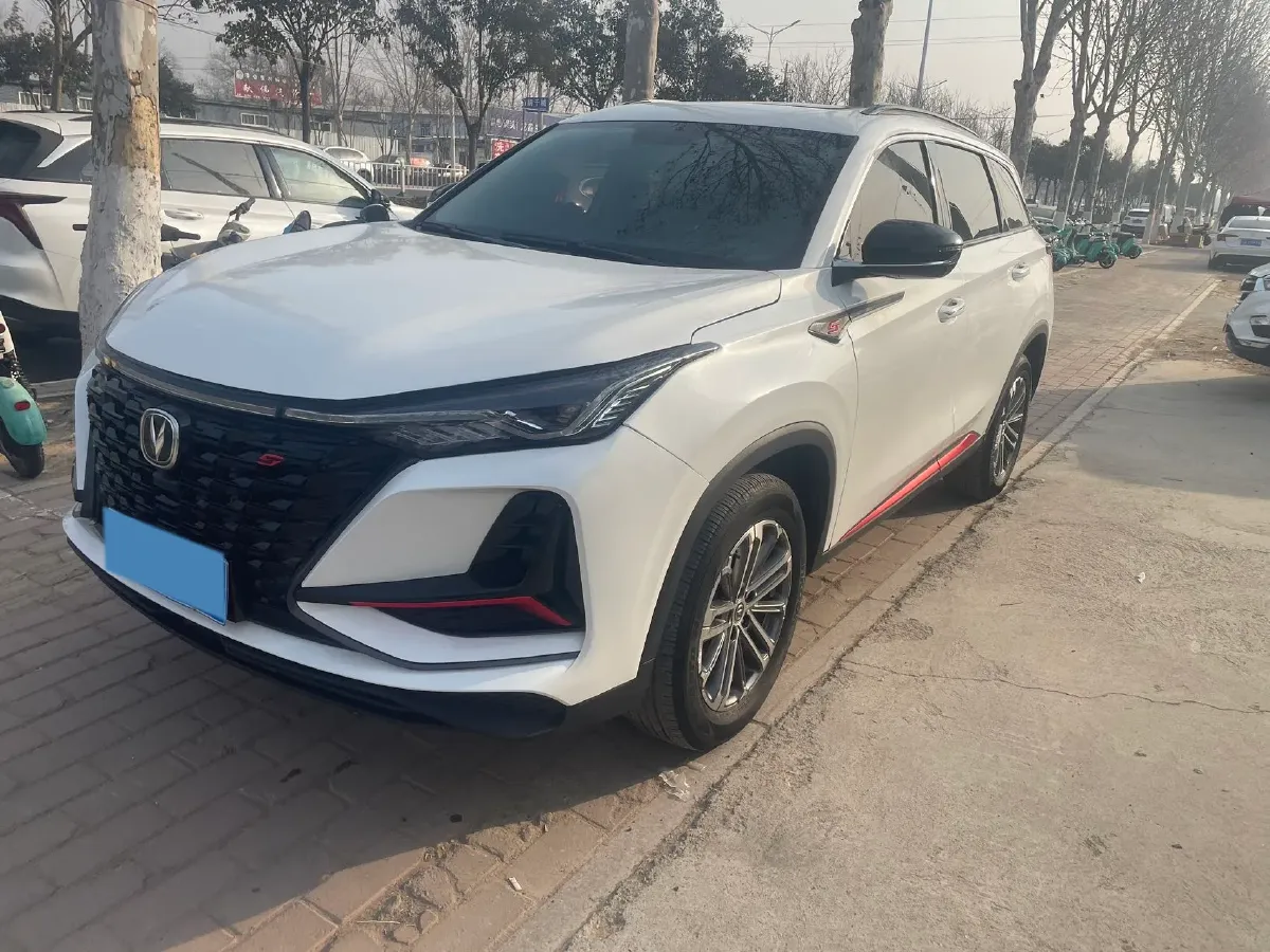 2022 ChangAn CS75 Plus 1.5T 178HP L4 6AT,autocango,china used car exporter,china ev exporter,chinese used car exporter,chinese used ev exporter
