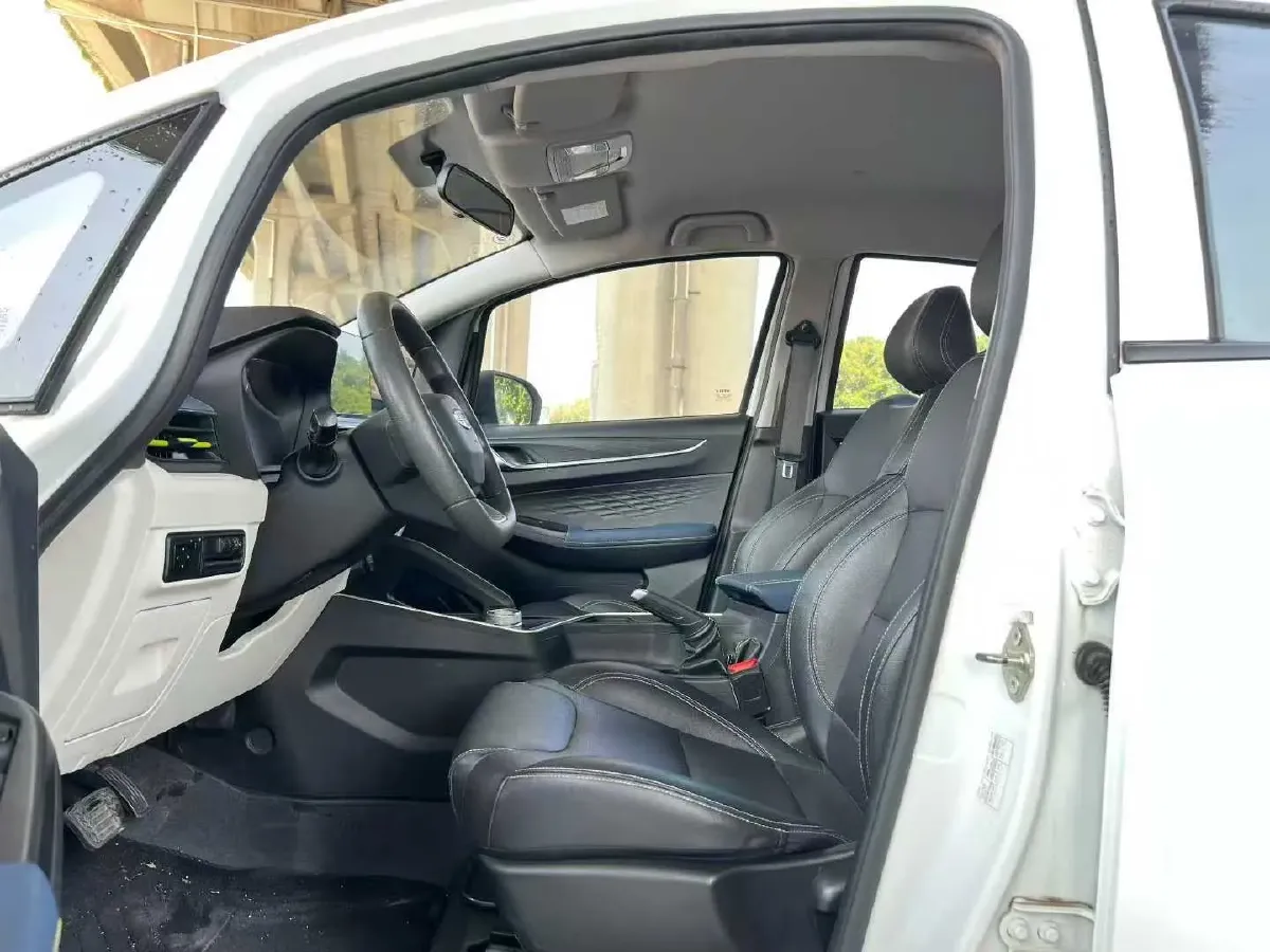 2021 WuLing Nano EV BEV 28KWH,autocango,china used car exporter,china ev exporter,chinese used car exporter,chinese used ev exporter