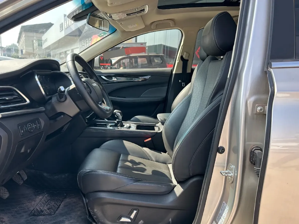 2019 Jetour X90 1.5T 156HP L4 6MT,autocango,china used car exporter,china ev exporter,chinese used car exporter,chinese used ev exporter