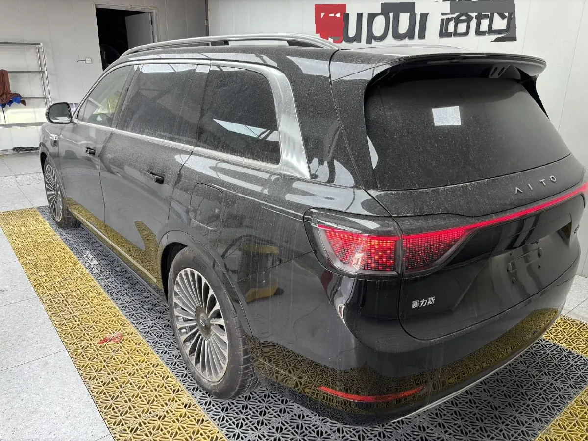 2025 AITO AITO M9 REEV 160HP REEV 52KWH,autocango,china used car exporter,china ev exporter,chinese used car exporter,chinese used ev exporter