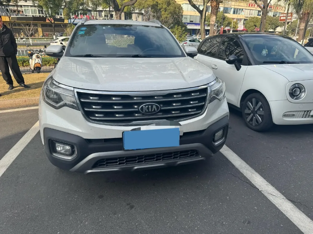 2018 Kia Sportage R 2.0L 160HP L4 6MT,autocango,china used car exporter,china ev exporter,chinese used car exporter,chinese used ev exporter