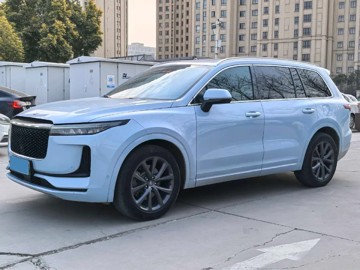 2020 Li ONE Range Extended 131HP REEV 40.5KWH,autocango,china used car exporter,china ev exporter,chinese used car exporter,chinese used ev exporter
